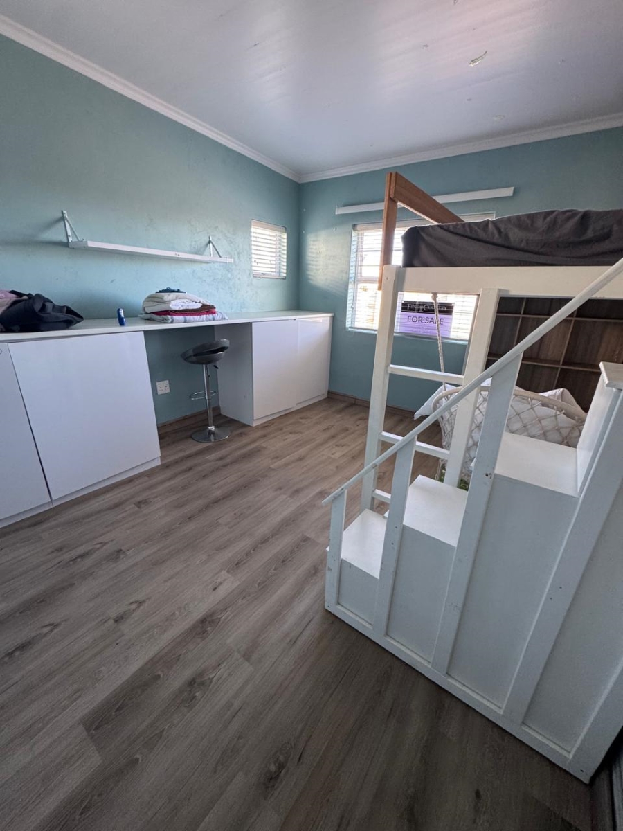 4 Bedroom Property for Sale in Bettys Bay Western Cape